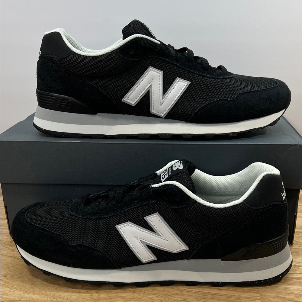 NEW New Balance Men's 13 Classics Black and White Sneakers